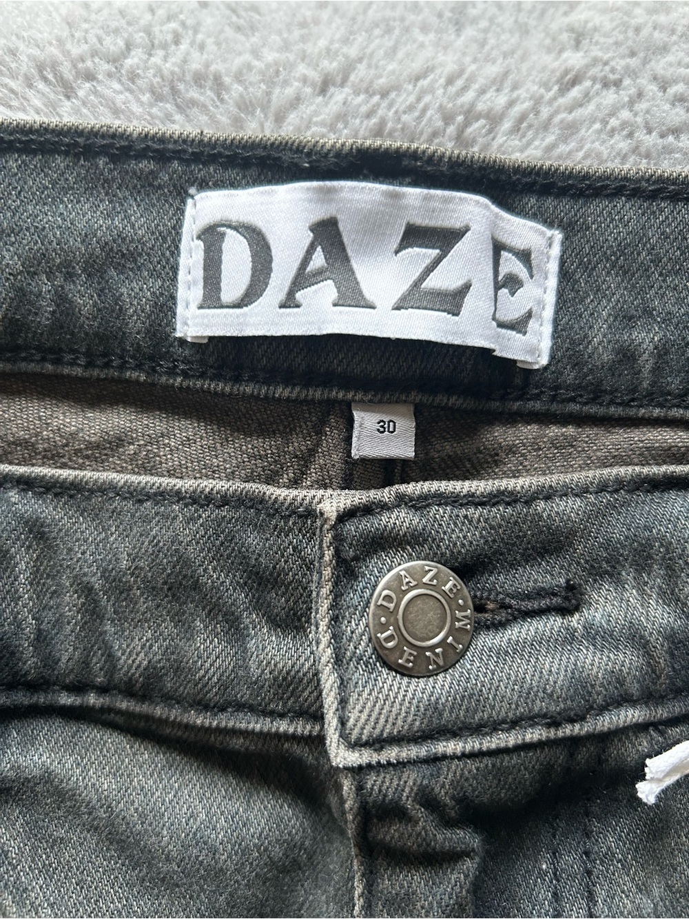 DAZE Troublemaker High Rise shorts 3”Inseam